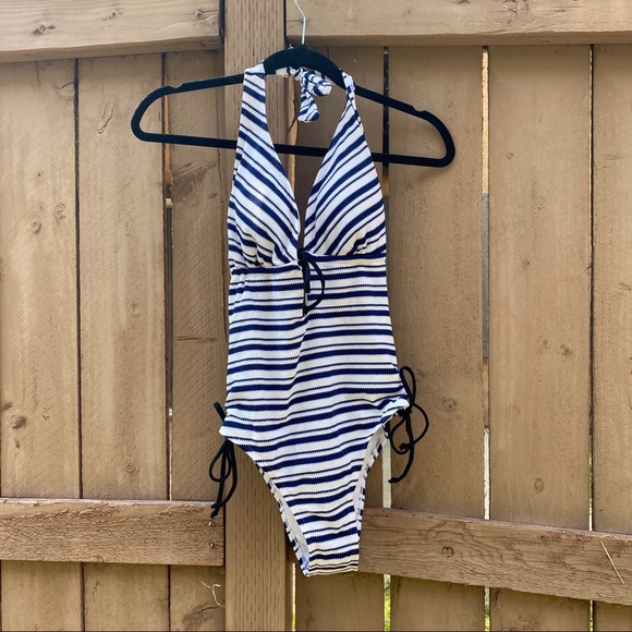 NWT Cupshe one peice stripped halter bikini - Picture 1 of 6